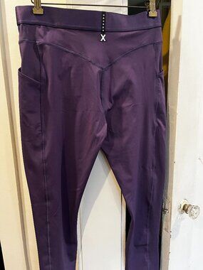 Savage X Fenty Purple Leggings with Pockets size XL